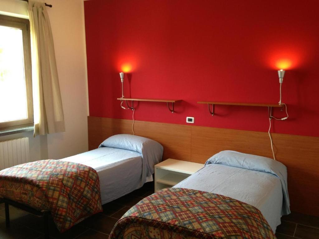 Residence Leggeri Apartments Domaso Esterno foto